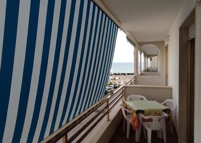 Monolocale Fronte Mare Lido San Giovanni